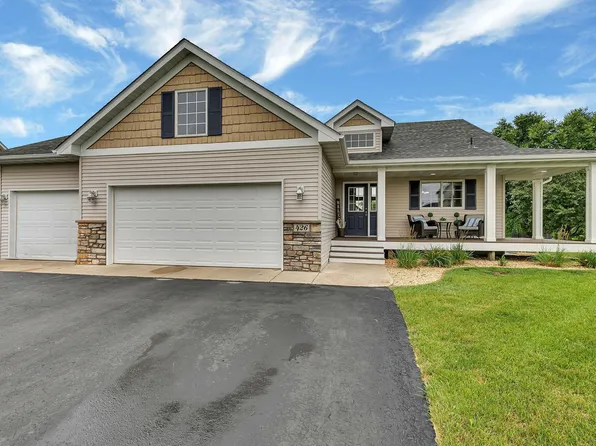 426 Elena Ln, Saint Joseph, MN 56374
