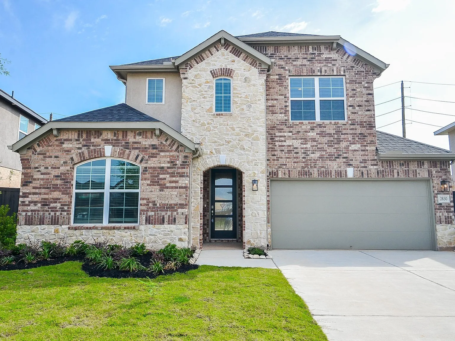 4 bed, 3.5 bath, 2972 sqft, $3,300 — Photo 2