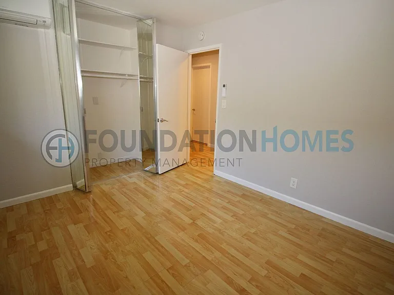 11 Glen Dr — Photo 35