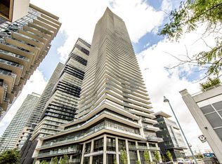38 Annie Craig Dr #808, Toronto, ON M8V 0G9