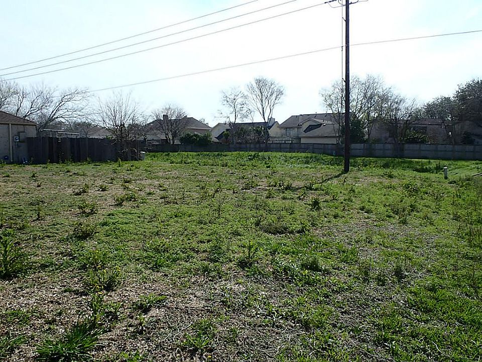 1st image of 8027 Portal Dr