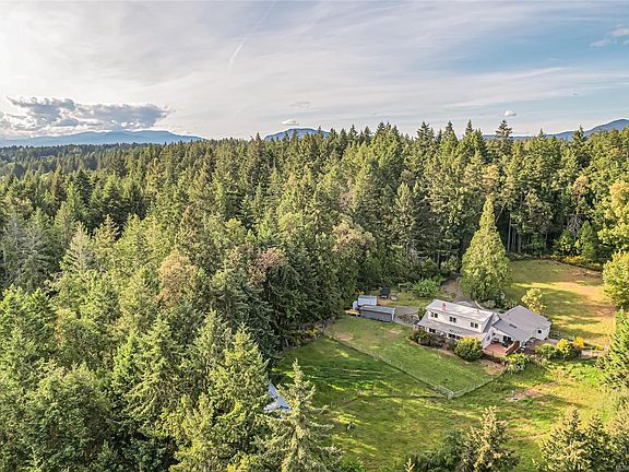 3rd image of 896 Chapman Rd