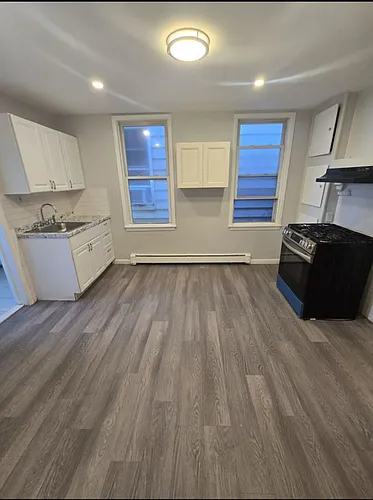 46 Hawkins St #6D Photo 1