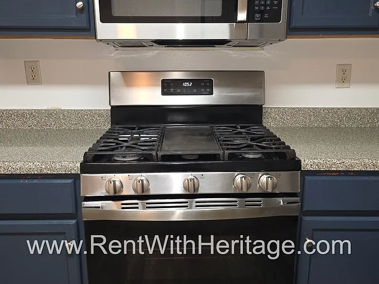 1550 Cedar Hl — Photo 15