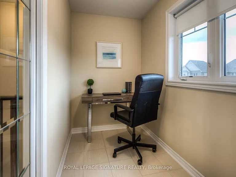 102 Coopershawk St — Photo 14