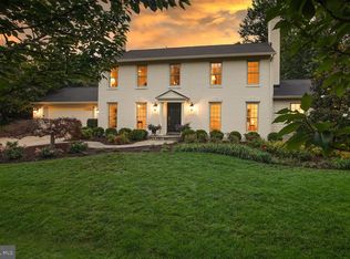 2504 W Meredith Dr, Vienna, VA 22181