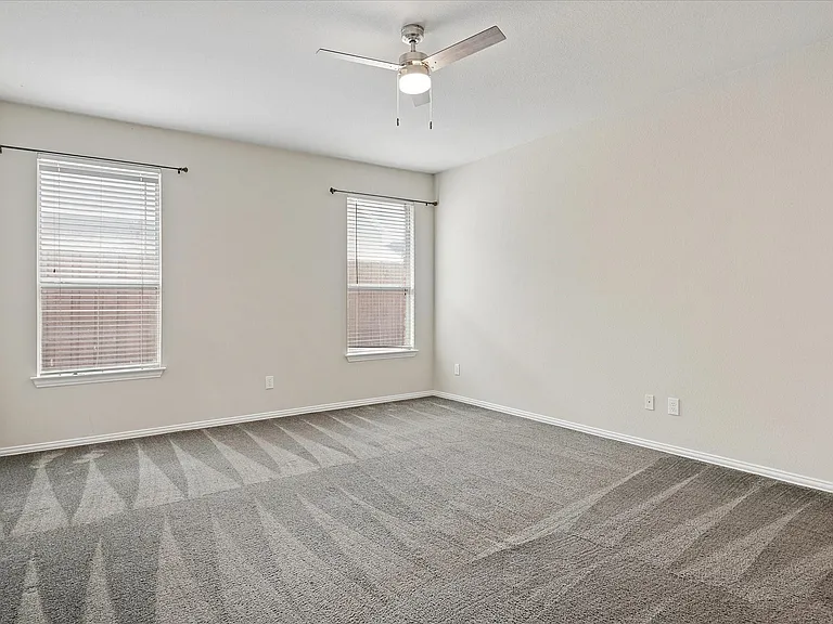 11589 Snyder Dr — Photo 7