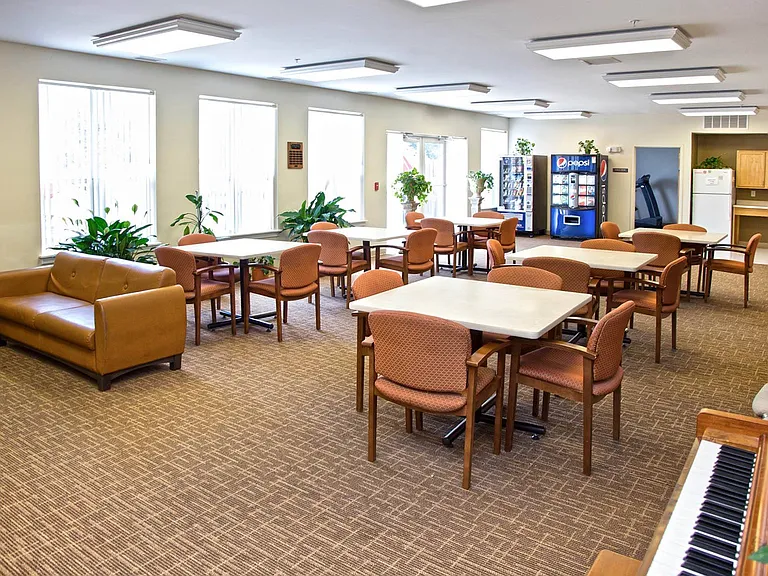 Heritage Landing 55+ Apartments — Photo 7