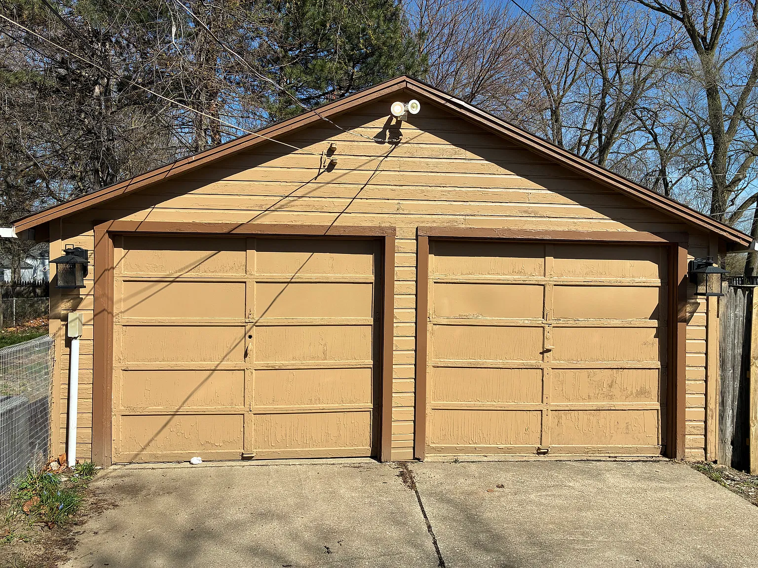 2 bed, 747 sqft, $1,100 — Photo 2