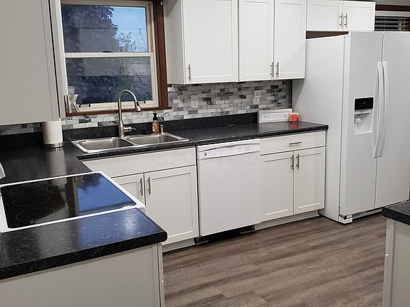 5th image of 1085 Franklin Ave