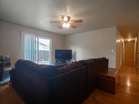2nd image of 1331 Placer Dr