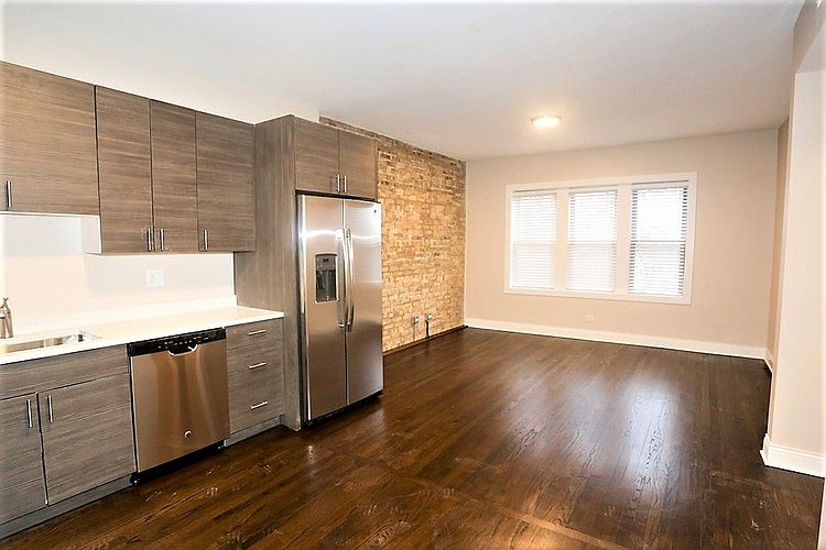 1st image of 2228 N Sawyer Ave #2230-2E