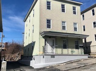 17 Shamrock St, Worcester, MA 01605