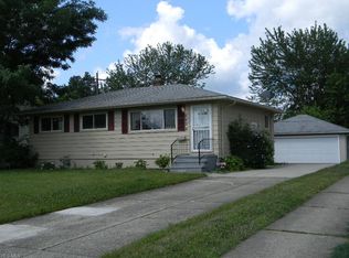 5538 Vickie Ln, Bedford Heights, OH