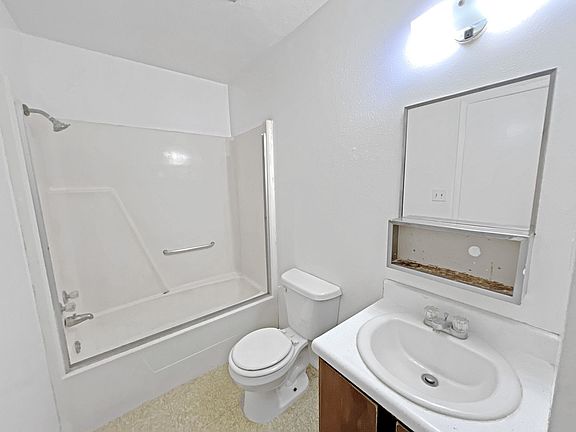 5th image of 2315 N Jefferson St APT 4