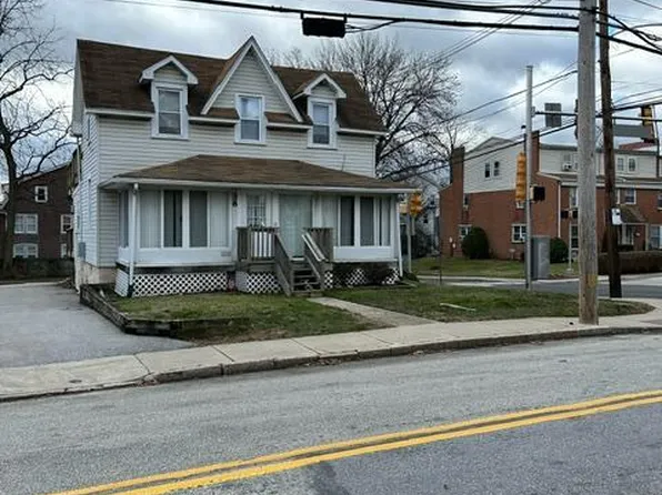 38 W Spring Ave, Ardmore, PA 19003