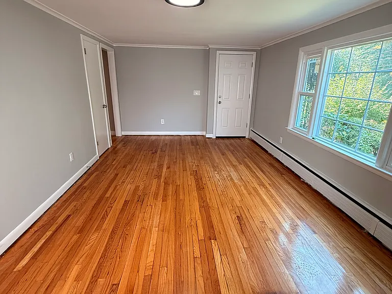 37 Caya Ave — Photo 6