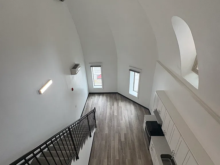 401 Olo Street - Former Church Parish Converted In Luxury Apartments! — Photo 46