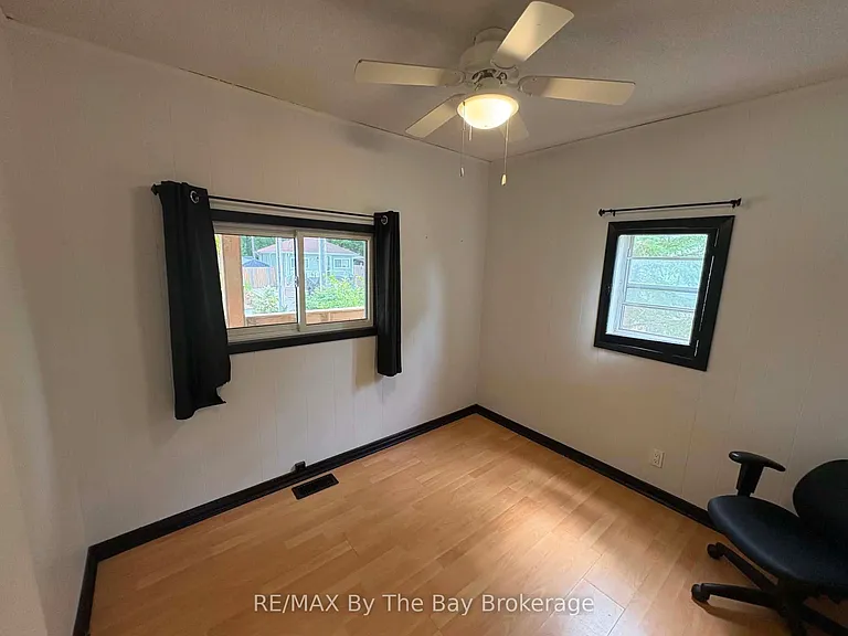 240 Shore Ln — Photo 7