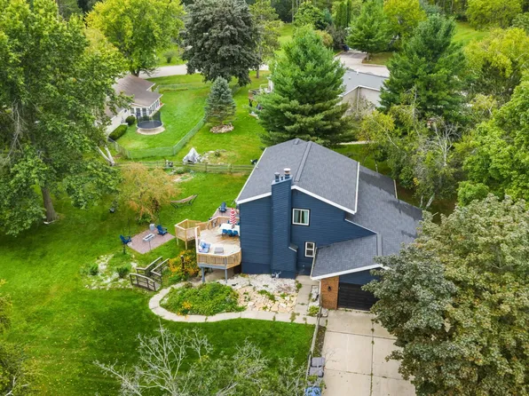 1074 Tinkham Trl, Baraboo, WI 53913