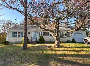 12 Robbin Run, South Dennis, MA 02660