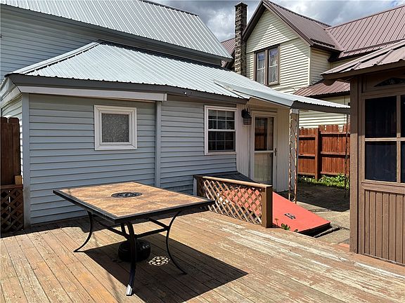 3rd image of 96 Yarnell St