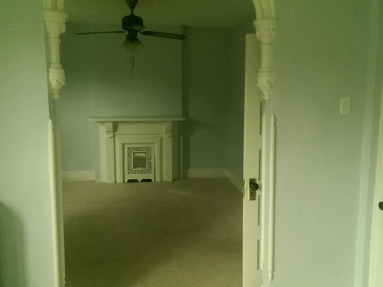 Front bedroom suite.
