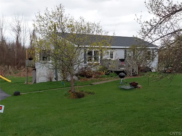 3785 Sentinel Heights Rd, La Fayette, NY 13084