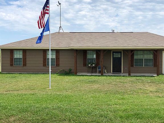 2nd image of 214 Oakley Cir