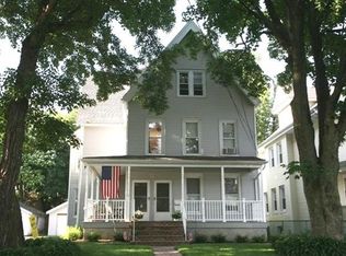 32 Walnut St, Summit, NJ 07901