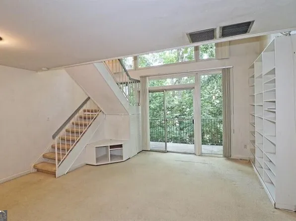 34 Cantey Pl NW, Atlanta, GA 30327