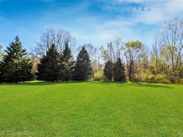 0 Wayne Rd, Romulus, MI 48174