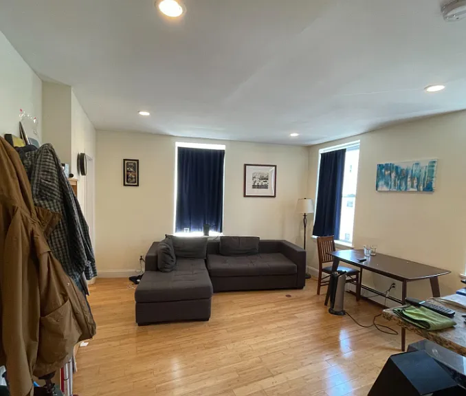 212 Maverick St #3 — Photo 2