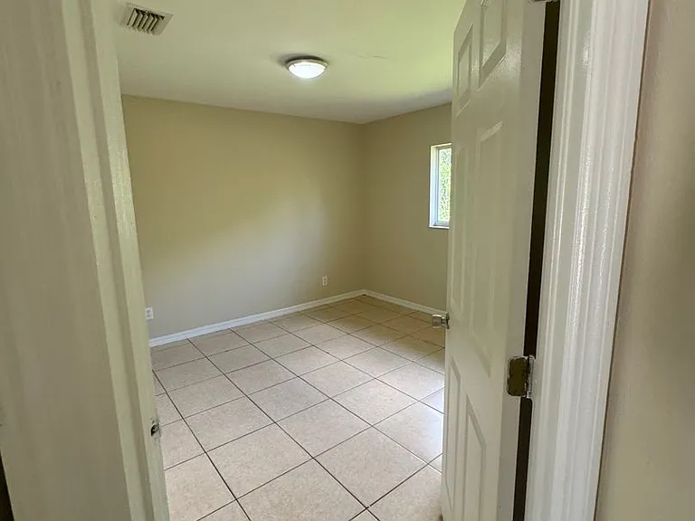 4538 Golfview Blvd — Photo 3