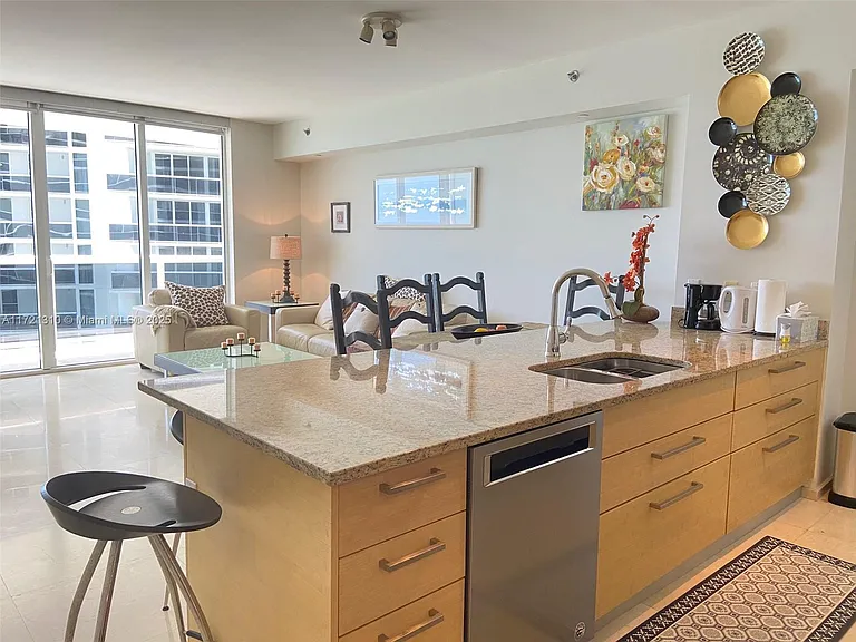 1830 S Ocean Dr #1905 — Photo 3