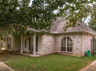 14441 Whispering Oaks Dr, Gonzales, LA 70737