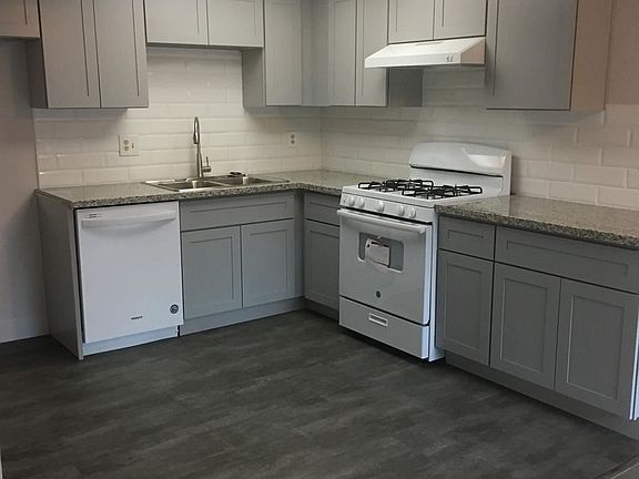 3rd image of 6412 San Stefano St