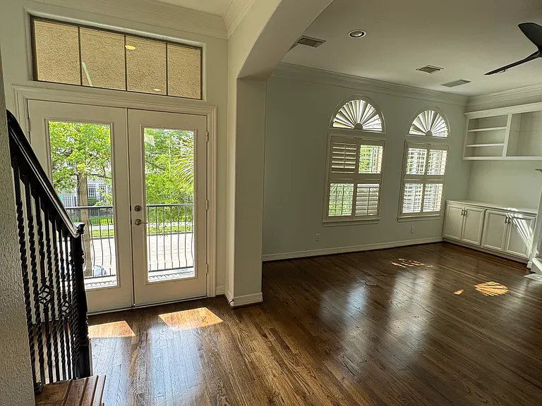 2810 Helena St — Photo 23