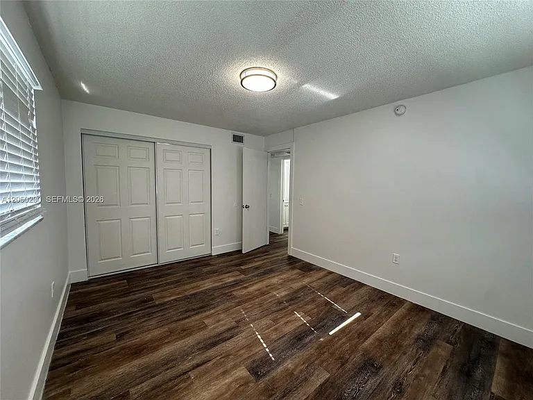 529 SW 4th St #301 — Photo 22