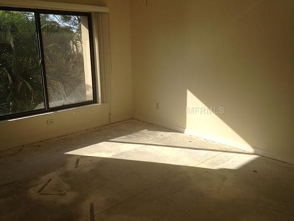 3rd image of 5616 Ashton Lake Dr #5616