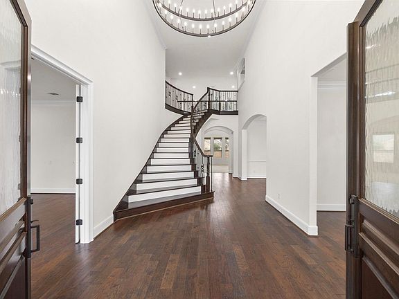 2nd image of 8551 Tombron Grove Rd