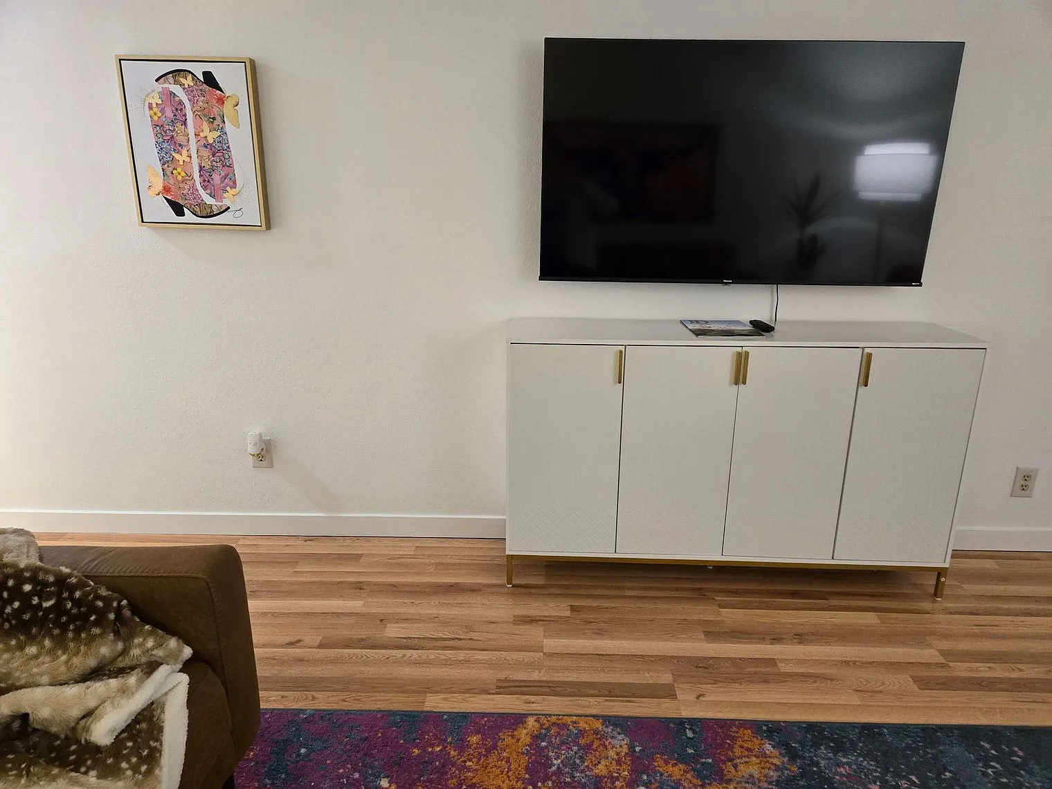 2 bed, 1.0 bath, $2,564 — Photo 2