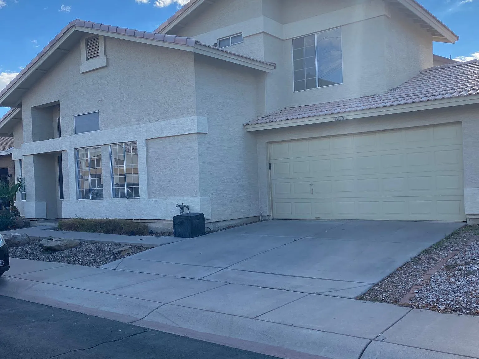 3 bed, 1314 sqft, $2,450 — Photo 3