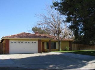 514 Suzanne St, Ridgecrest, CA 93555