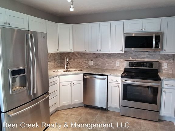 2nd image of 8654 Westridge Dr