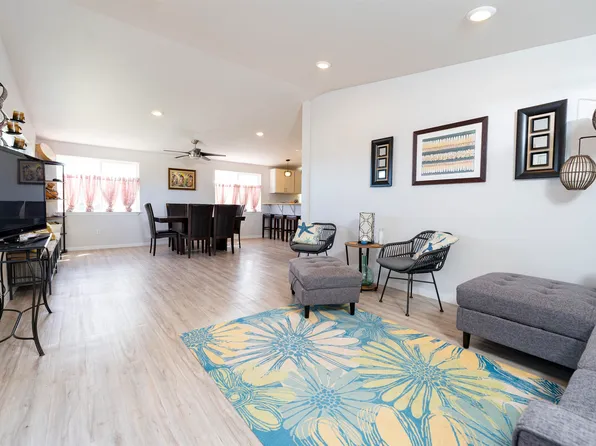 348 Alahee Dr, Wailuku, HI 96793