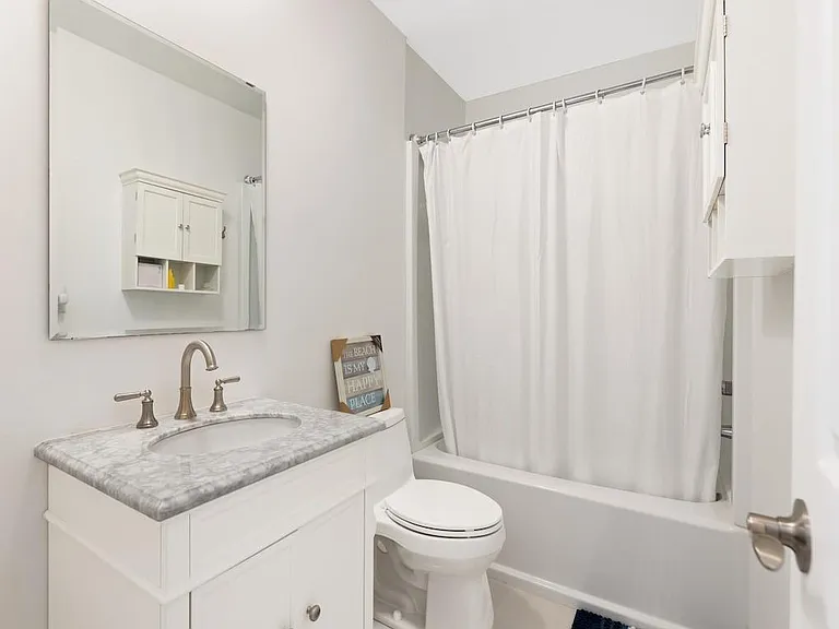 900 Jasmine Ln #10A — Photo 28