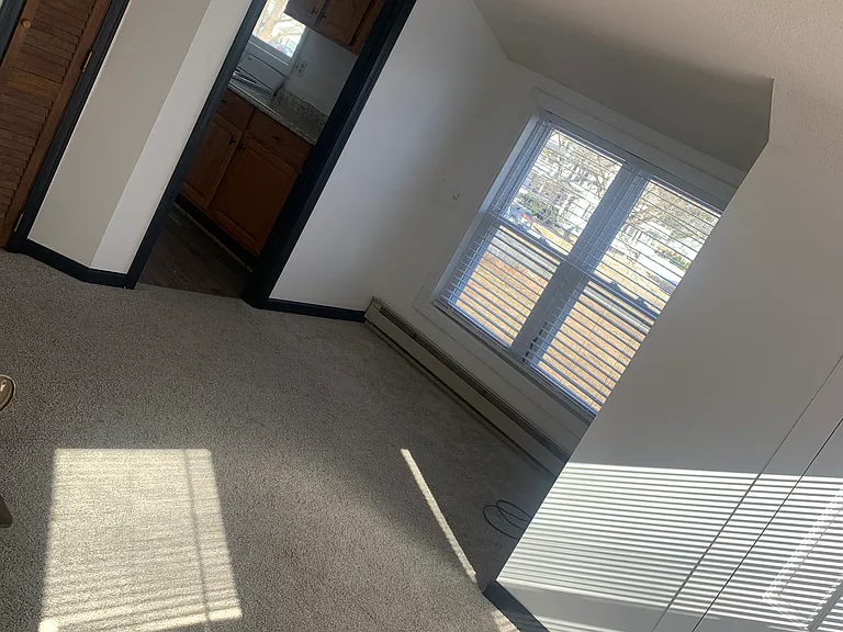 5 Leonard Ave #2 — Photo 4