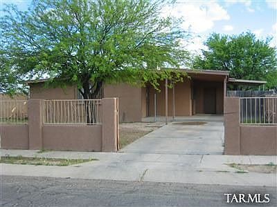 1st image of 2901 W Christopher Dr