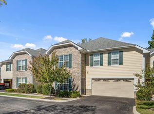 80 Lakes At Cheshire Dr, Delaware, OH 43015